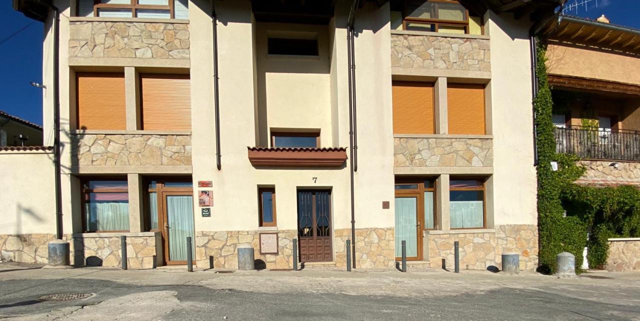 El Plantio I Y II - Apartamentos Turisticos Hoyos del Espino Exterior photo